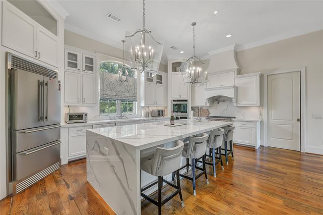 2901 Green Tee Drive, Pearland, TX 77581