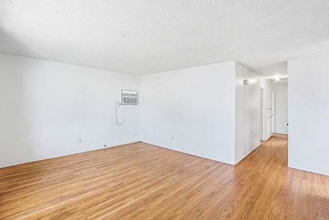 1922 Dartmoor Dr, Lemon Grove, CA 91945