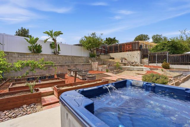 1922 Dartmoor Dr, Lemon Grove, CA 91945