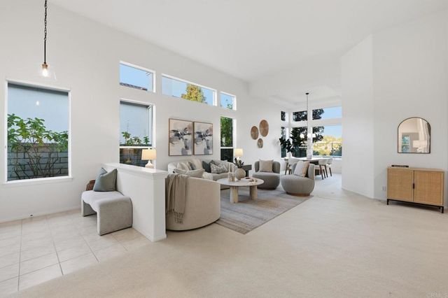 7009 Wildrose, Carlsbad, CA 92011