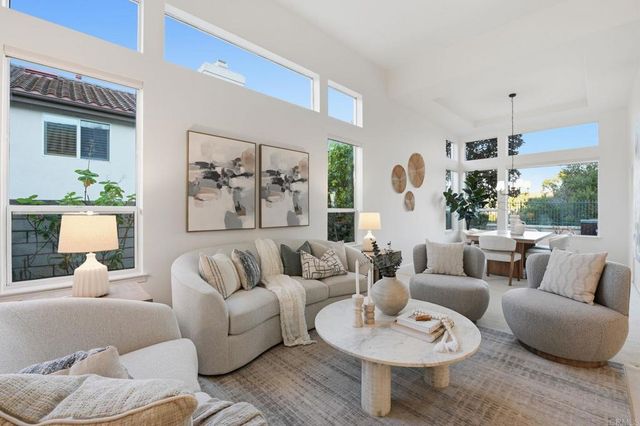 7009 Wildrose, Carlsbad, CA 92011