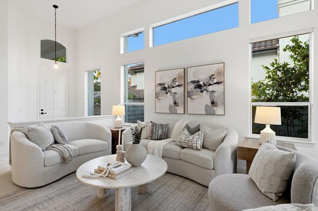 7009 Wildrose, Carlsbad, CA 92011