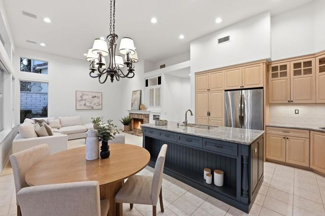 7009 Wildrose, Carlsbad, CA 92011