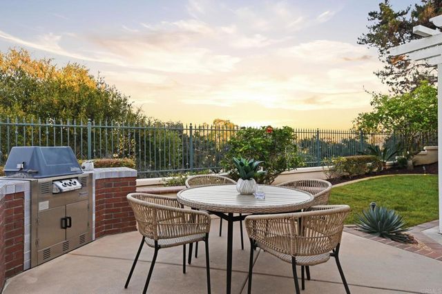 7009 Wildrose, Carlsbad, CA 92011