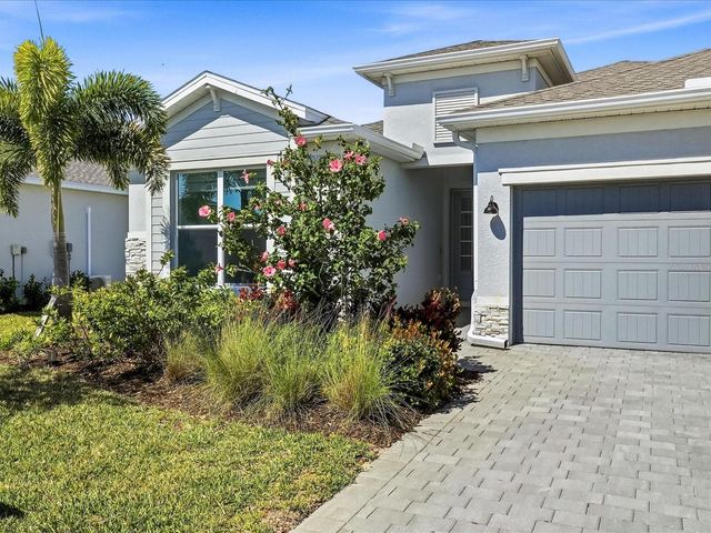 8554 SAINT KITTS CIRCLE, Englewood, FL 34224