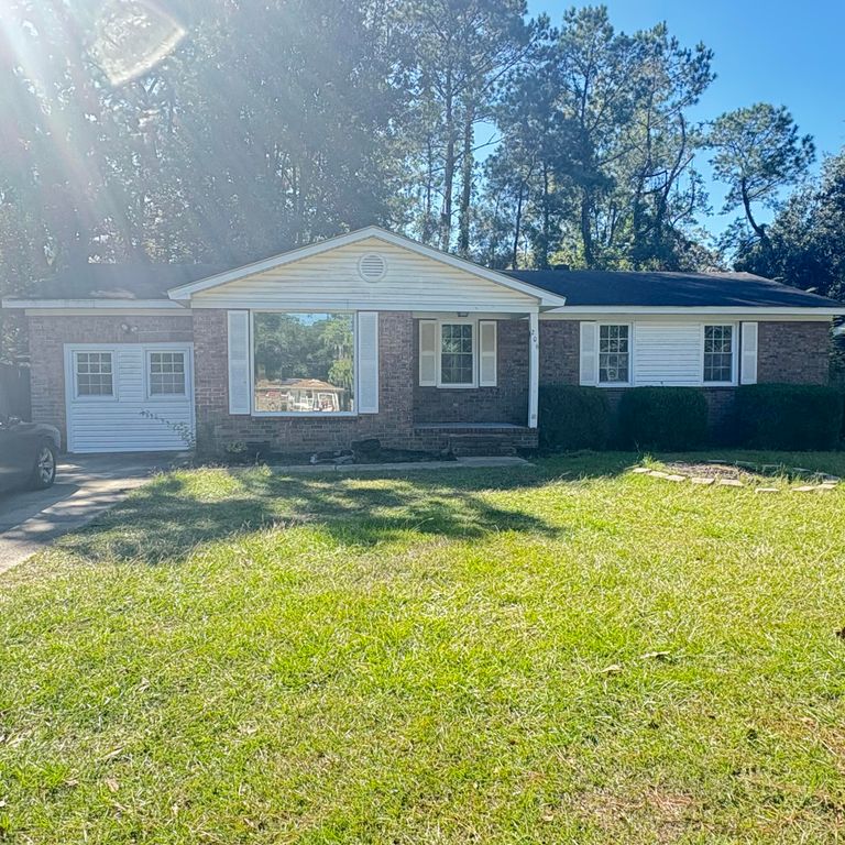 206 Limehouse Drive, Ladson, SC 29456