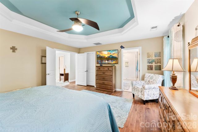 709 Heddington Court, Gastonia, NC 28056