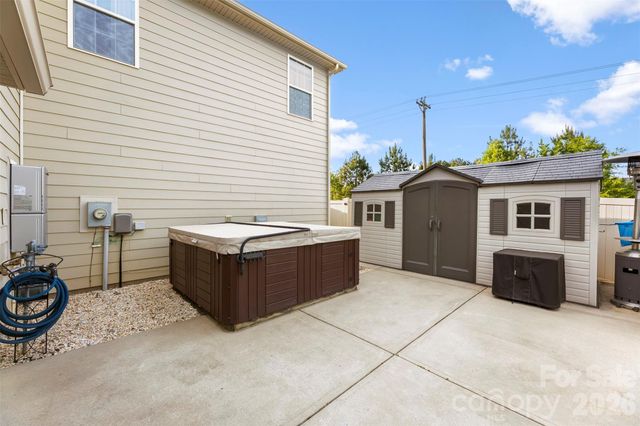 709 Heddington Court, Gastonia, NC 28056