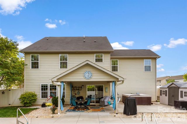 709 Heddington Court, Gastonia, NC 28056