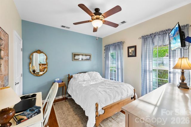 709 Heddington Court, Gastonia, NC 28056