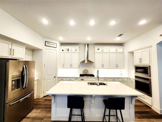 4313 Expedition Drive, Oak Point, TX 75068