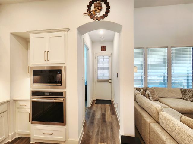 4313 Expedition Drive, Oak Point, TX 75068