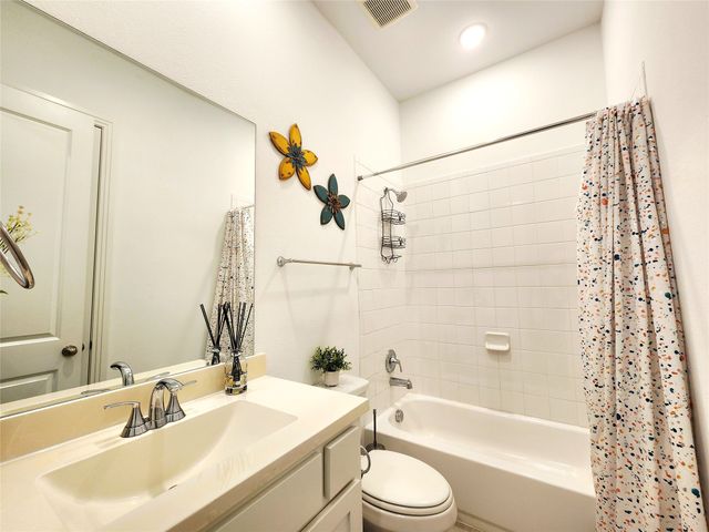4313 Expedition Drive, Oak Point, TX 75068