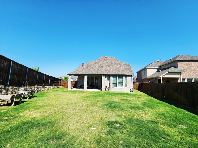 4313 Expedition Drive, Oak Point, TX 75068