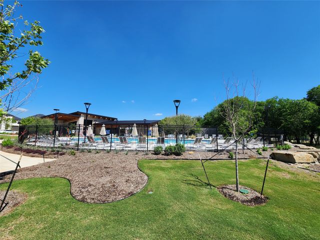 4313 Expedition Drive, Oak Point, TX 75068