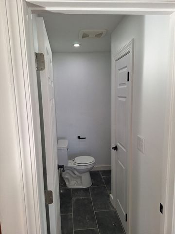 21 Boyden St, Fall River, MA 02721