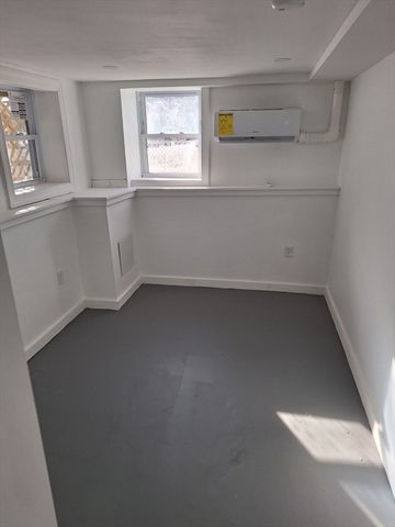 21 Boyden St, Fall River, MA 02721