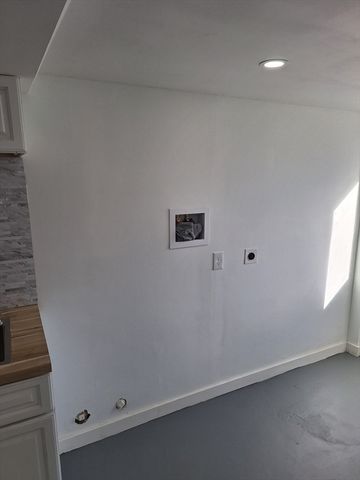 21 Boyden St, Fall River, MA 02721