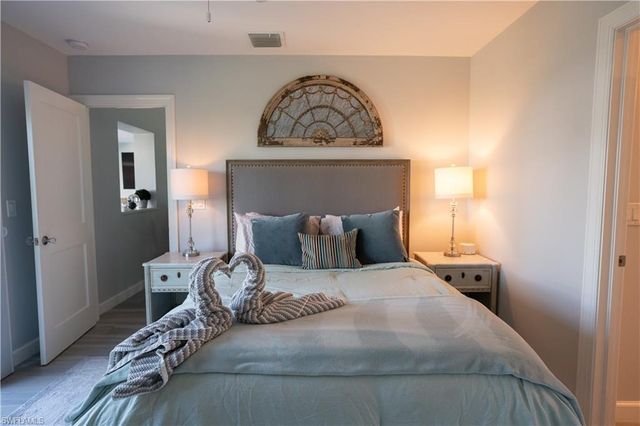 911 Heron CT, Marco Island, FL 34145