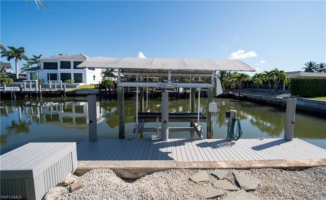 911 Heron CT, Marco Island, FL 34145