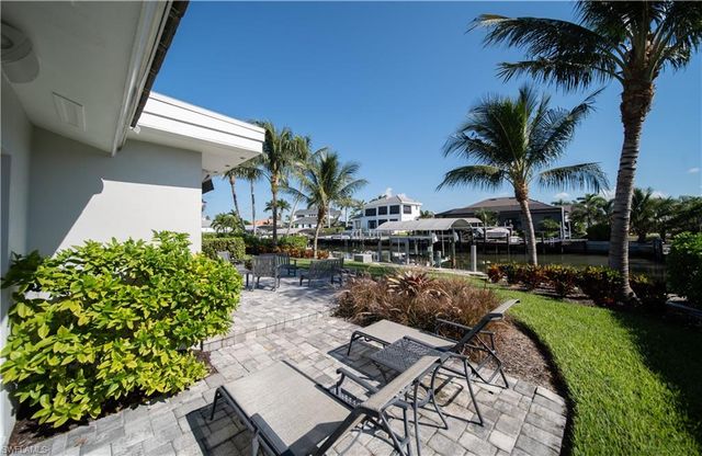 911 Heron CT, Marco Island, FL 34145