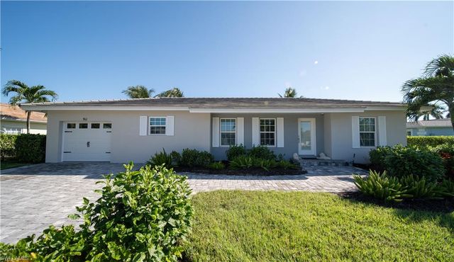 911 Heron CT, Marco Island, FL 34145