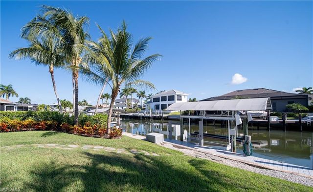 911 Heron CT, Marco Island, FL 34145