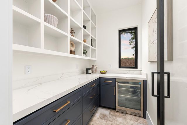 23664 Landon Evan Ln, Auburn, CA 95602