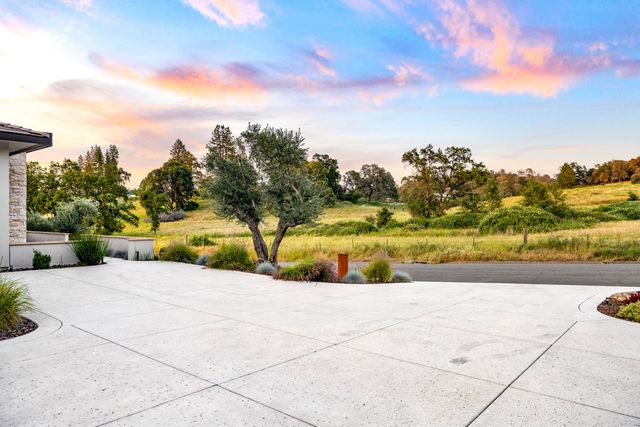 23664 Landon Evan Ln, Auburn, CA 95602