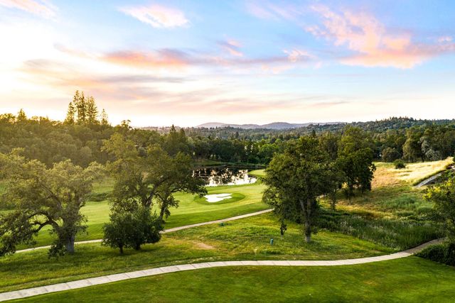 23664 Landon Evan Ln, Auburn, CA 95602