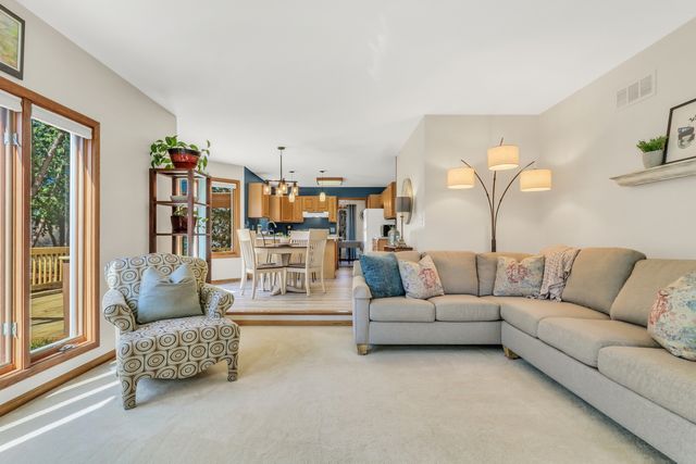 41034 N 1st Street, Antioch, IL 60002