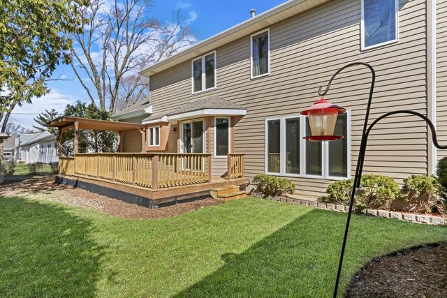 41034 N 1st Street, Antioch, IL 60002