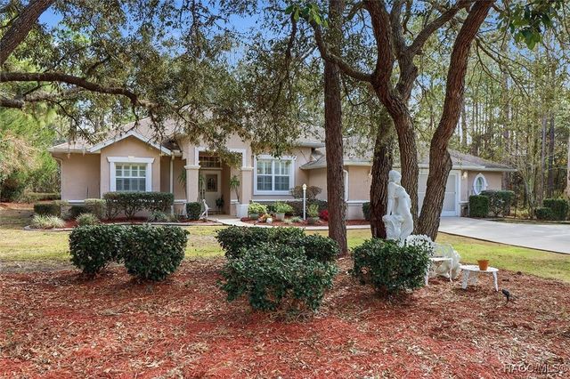 114 Corkwood Boulevard, Homosassa, FL 34446