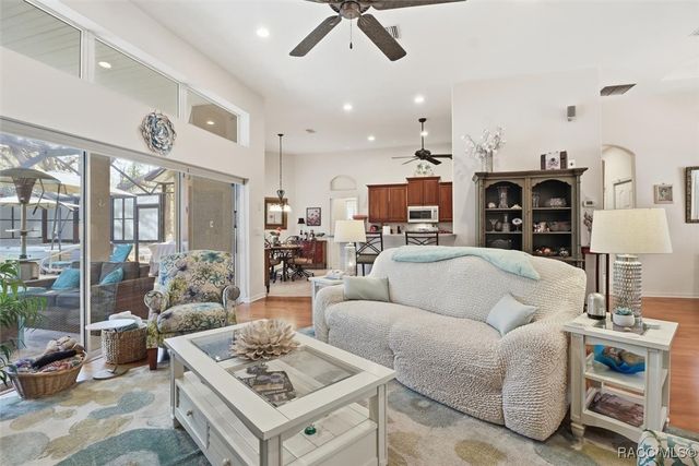 114 Corkwood Boulevard, Homosassa, FL 34446