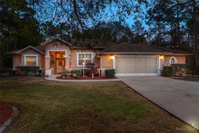 114 Corkwood Boulevard, Homosassa, FL 34446