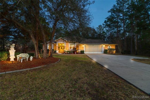 114 Corkwood Boulevard, Homosassa, FL 34446