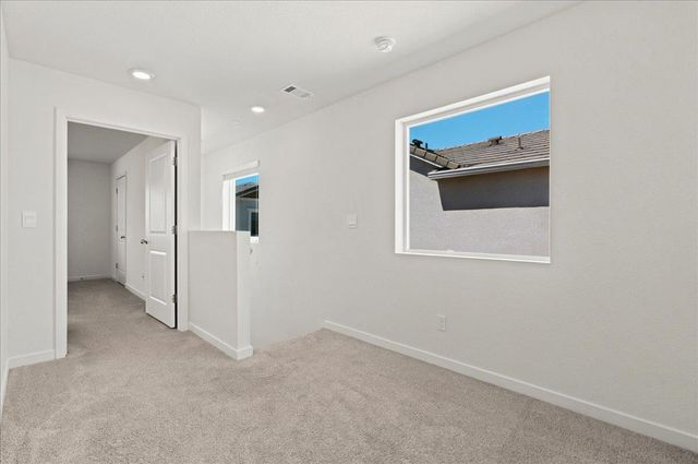 6016 San Rafael Ln, Roseville, CA 95747