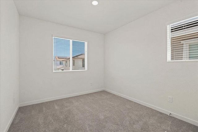 6016 San Rafael Ln, Roseville, CA 95747