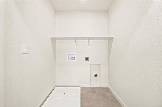 6016 San Rafael Ln, Roseville, CA 95747