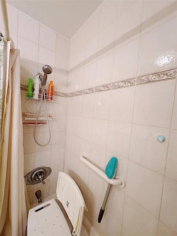 4401 Crystal Lake Drive 303, Deerfield Beach, FL 33064