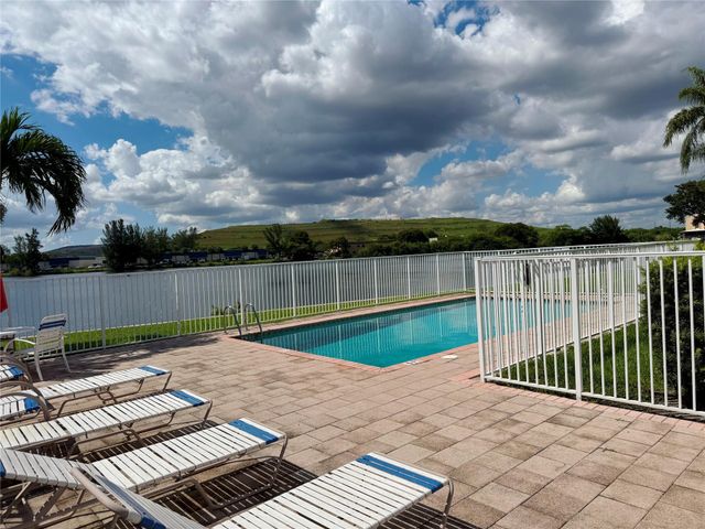 4401 Crystal Lake Drive 303, Deerfield Beach, FL 33064