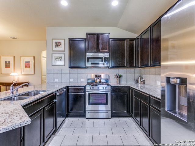 9011 Mustang Pass, San Antonio, TX 78254