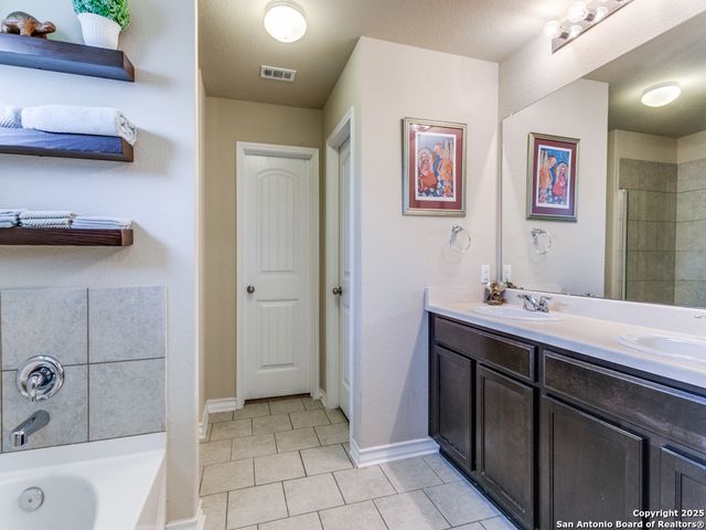 9011 Mustang Pass, San Antonio, TX 78254
