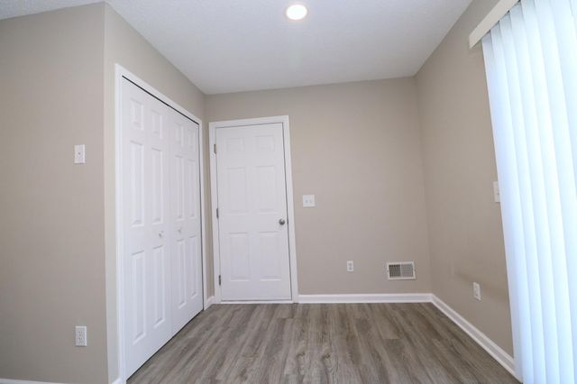 15744 Flackwood Avenue 152, Apple Valley, MN 55124