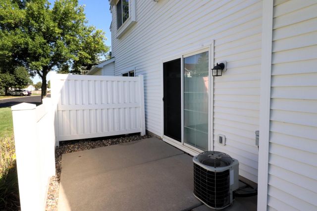 15744 Flackwood Avenue 152, Apple Valley, MN 55124