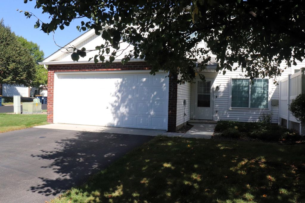 15744 Flackwood Avenue 152, Apple Valley, MN 55124 — photo 3