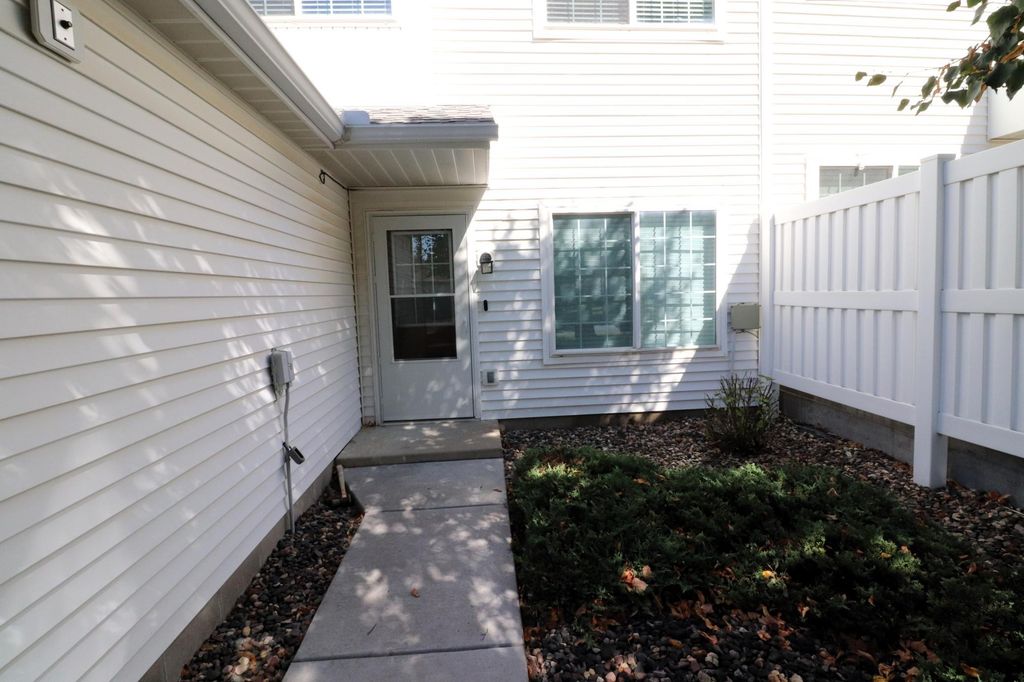 15744 Flackwood Avenue 152, Apple Valley, MN 55124 — photo 5