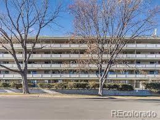 4600 E Asbury Cir 401, Denver, CO 80222