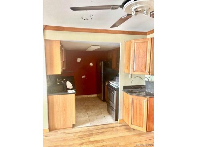 4600 E Asbury Cir 401, Denver, CO 80222