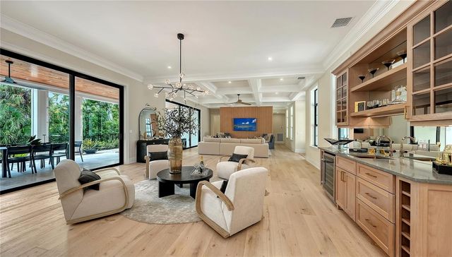 656 TROPICAL CIRCLE, Sarasota, FL 34242